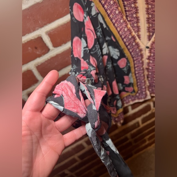 FREE PEOPLE Freshly Squeezed Grapefruit Flowy Boho Button Tie Sleeve Top Small - Picture 12 of 15